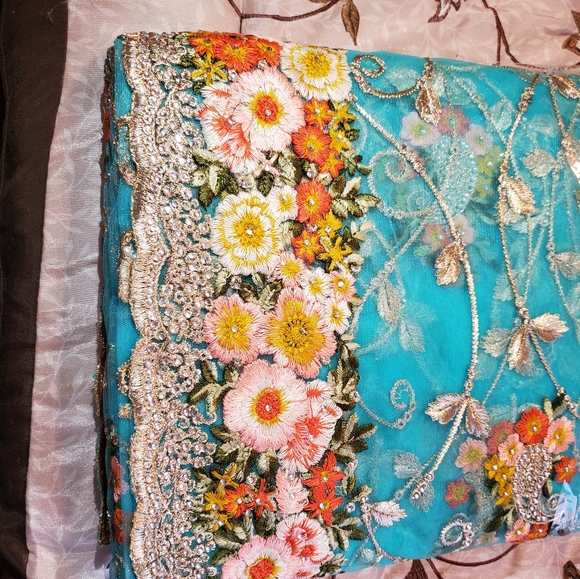 Lenhaga and sarees at wholesale prices - Picture 8 of 12